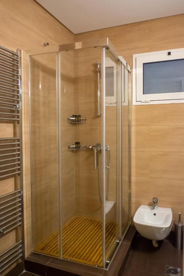 Two Bedroom Apt In Syntagma - Ermou Area Athén Kültér fotó